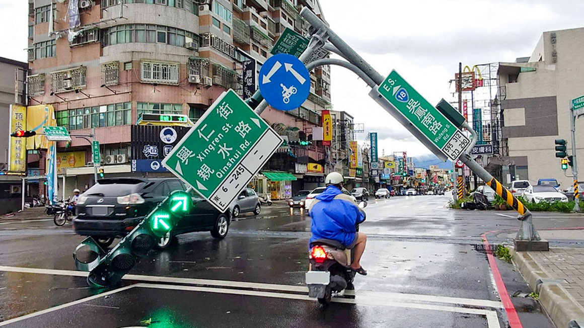 '태풍 다나스 관통' 대만서 2명 사망·500여명 부상