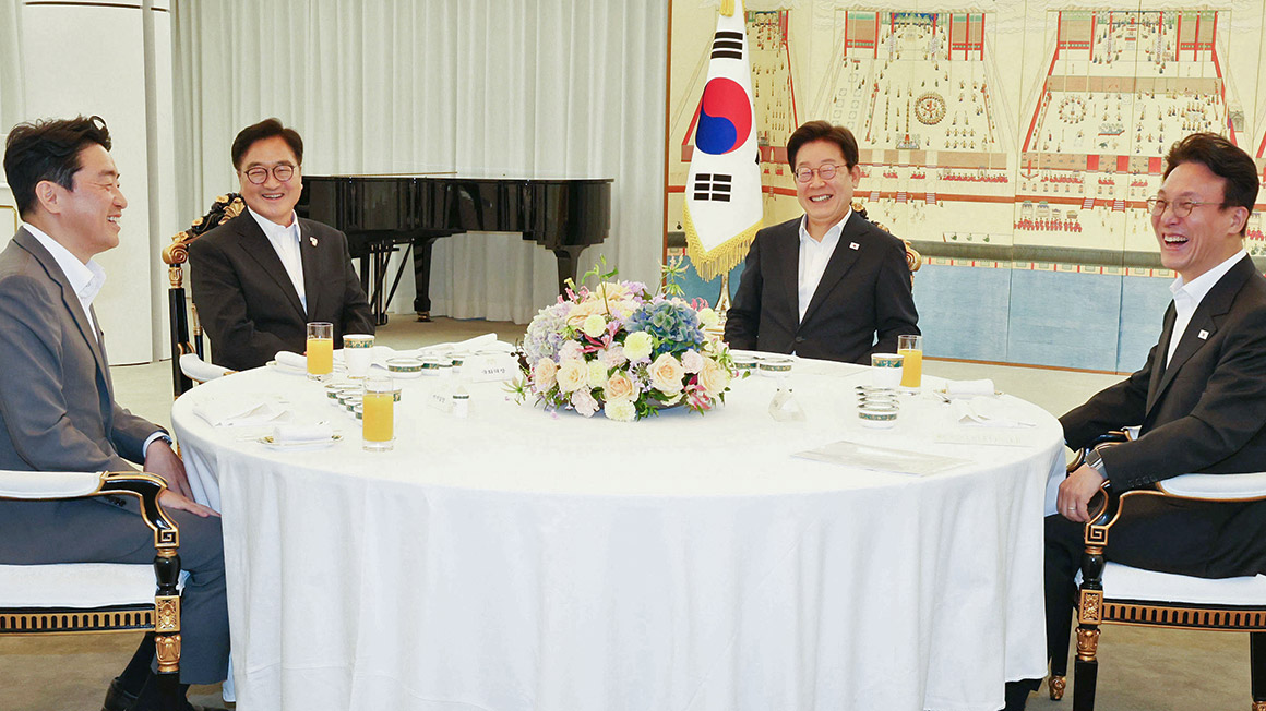 국회의장·국무총리와 만찬 가진 이재명 대통령