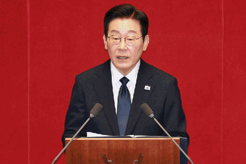 '슈퍼예산' 설득 나선 李대통령…AI 집중투자로 新성장동력 모색